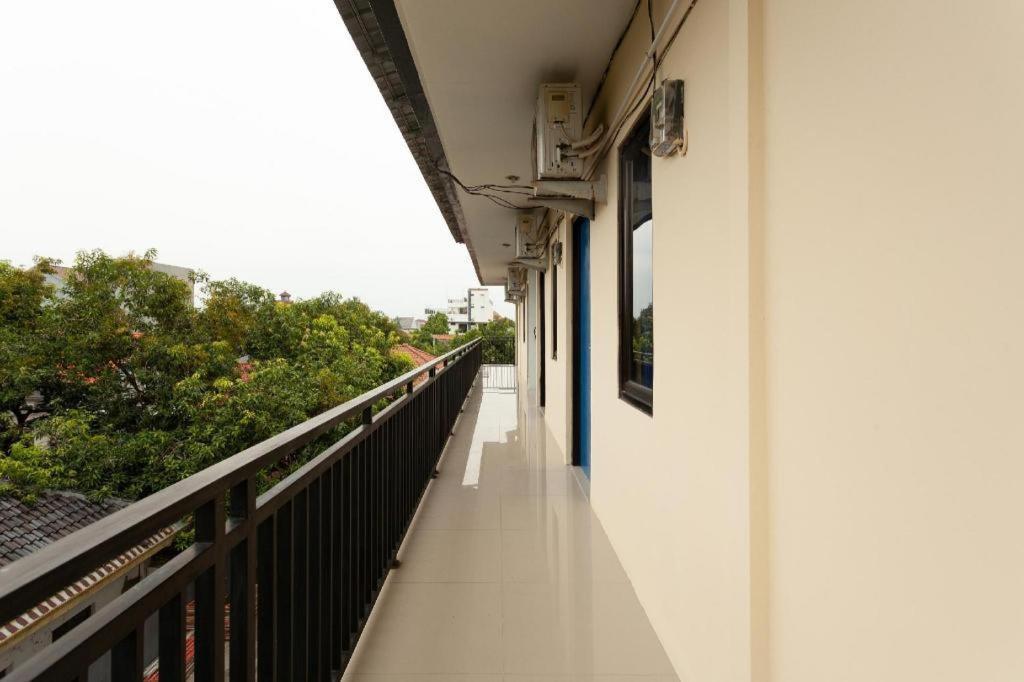 Richmond Guest House Cirebon Redpartner Kültér fotó