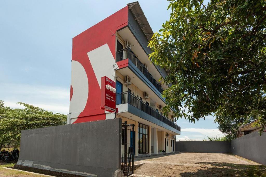 Richmond Guest House Cirebon Redpartner Kültér fotó